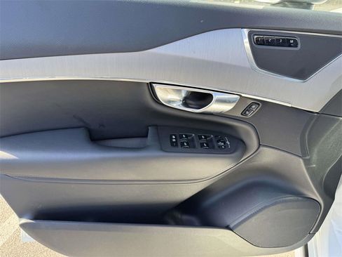 Certified 2025 Volvo XC90 B5 Core image 14