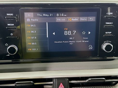 Used 2022 Kia K5 LXS FWD image 16
