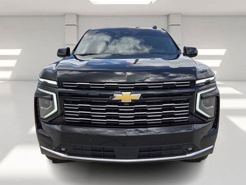 Used 2025 Chevrolet Tahoe High Country AWD/4WD image 8