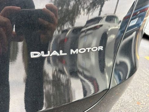 Used 2020 Tesla Model Y Long Range image 7