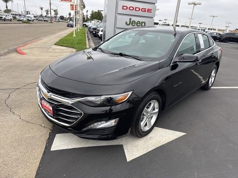Used 2024 Chevrolet Malibu LT image 9