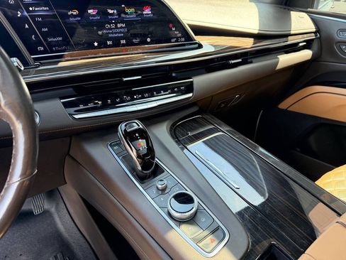 Used 2021 Cadillac Escalade Premium Luxury w/ Driver Assist Tech Package AWD/4WD image 9