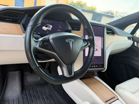 Used 2021 Tesla Model X Long Range AWD/4WD image 11