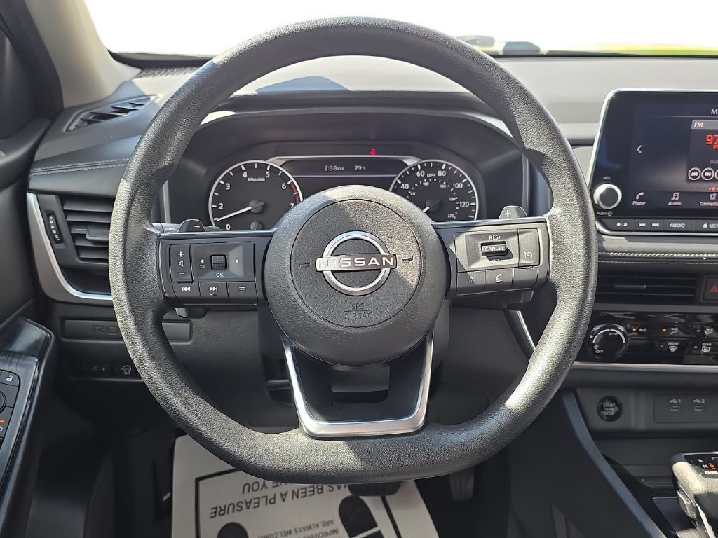 Used 2024 Nissan Rogue S AWD/4WD image 35
