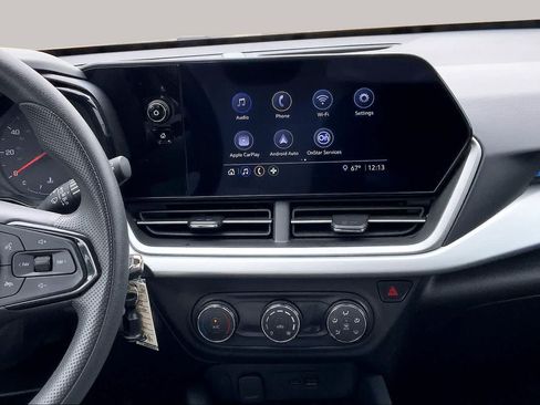 Used 2025 Chevrolet Trax LS FWD image 7