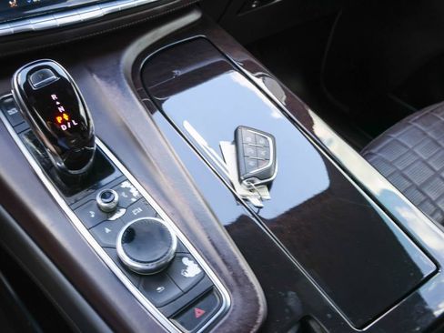 Used 2021 Cadillac Escalade ESV Premium Luxury Platinum AWD/4WD image 23
