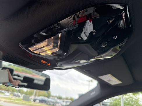 New 2026 BMW 530i xDrive w/ Executive Package image 23