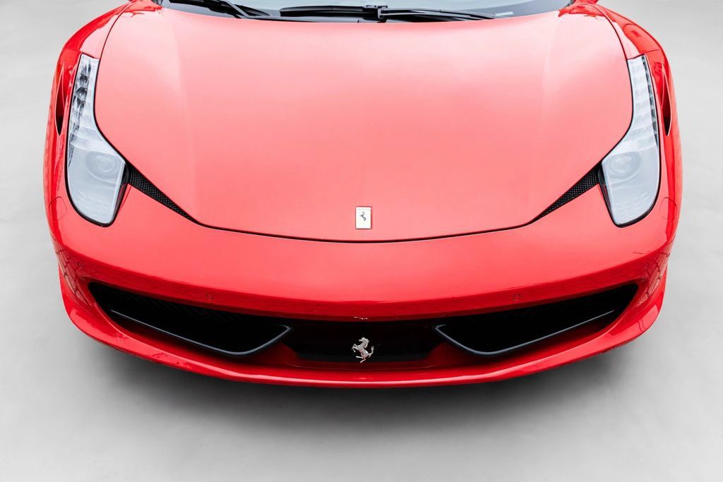 Used 2015 Ferrari 458 Italia Coupe RWD image 14