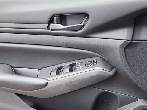 Used 2023 Nissan Altima 2.5 S image 6