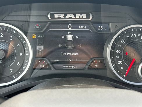New 2026 RAM 1500 Laramie AWD/4WD image 23
