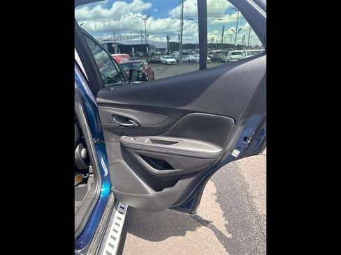 Used 2019 Buick Encore Sport Touring AWD/4WD image 11