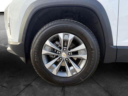 Used 2026 Chevrolet Equinox LT image 14