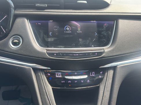 Used 2017 Cadillac XT5 Premium Luxury AWD/4WD image 18