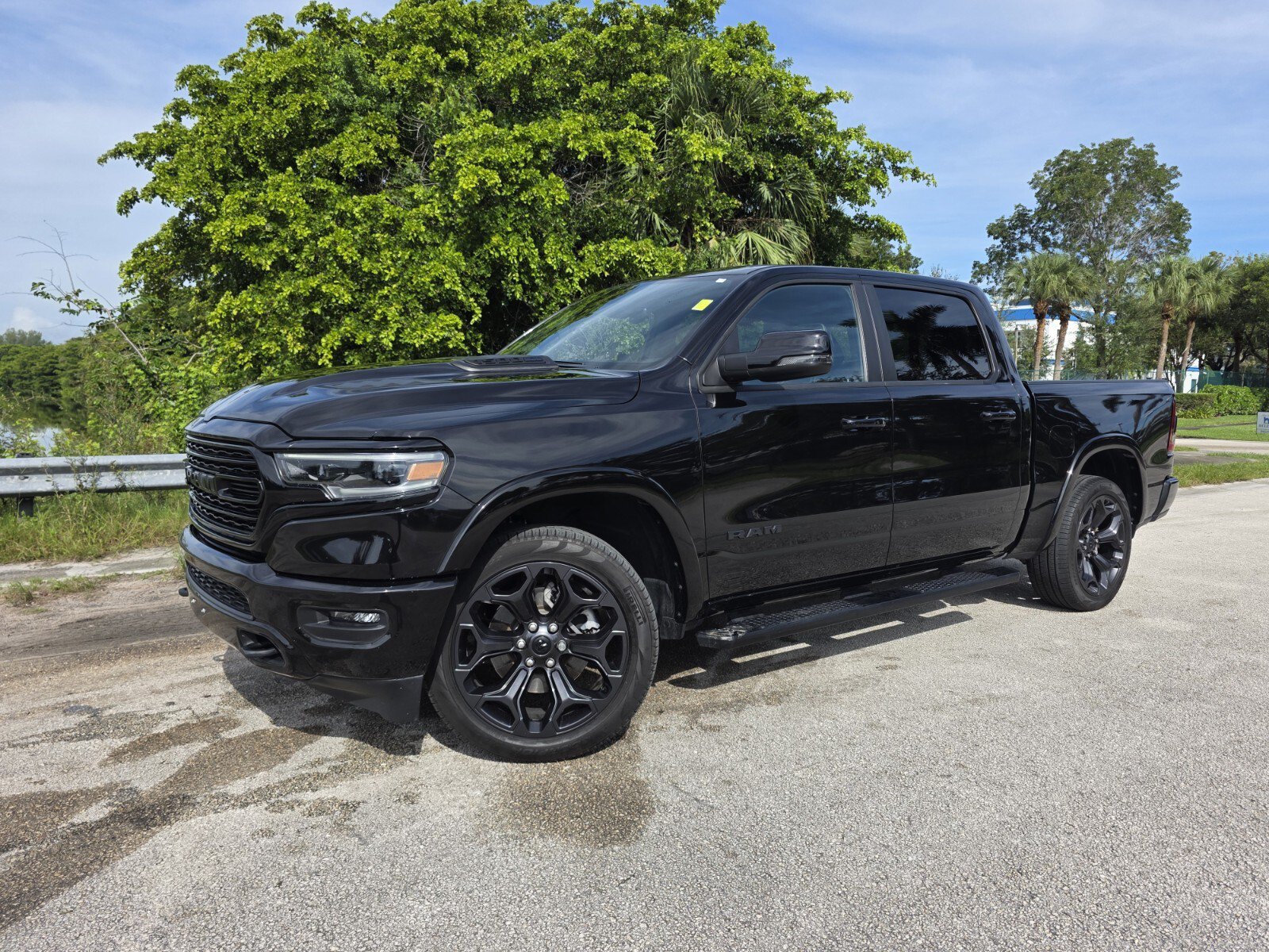 Used 2024 RAM 1500 Limited w/ Night Edition AWD/4WD image 1