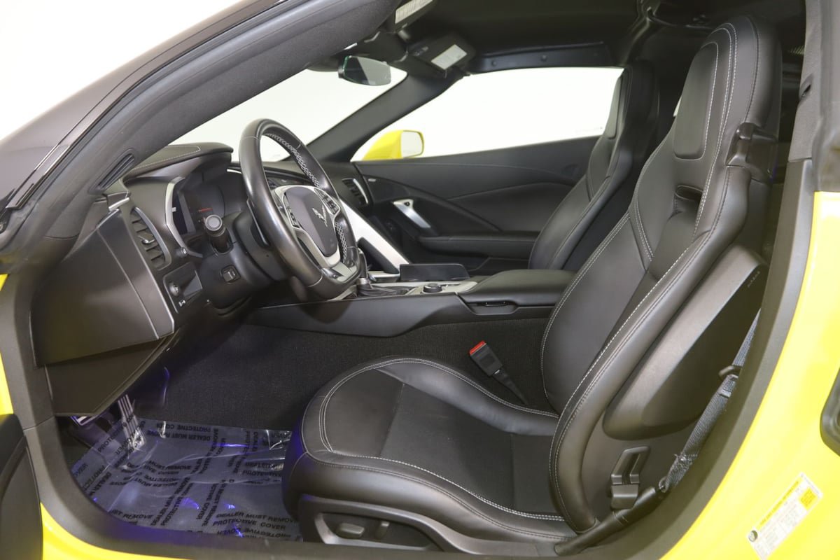 Used 2016 Chevrolet Corvette Stingray Coupe RWD image 12