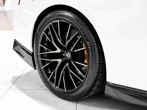 Used 2021 Nissan GT-R Premium image 46