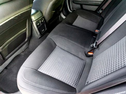 Used 2022 Dodge Charger R/T w/ Blacktop Package image 27