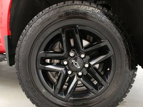 Used 2020 Chevrolet Silverado 1500 Custom Trail Boss w/ Custom Convenience Package AWD/4WD image 29