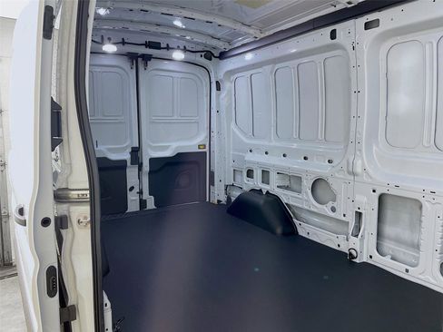 New 2025 Ford Transit 250 148 Medium Roof image 22