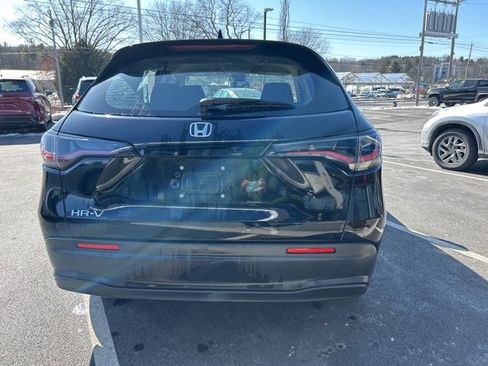 Certified 2023 Honda HR-V LX image 6
