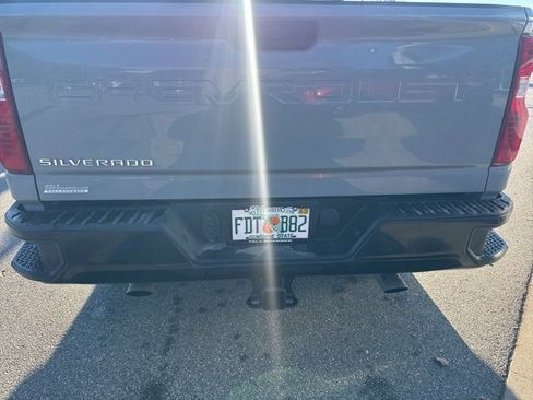 Used 2025 Chevrolet Silverado 2500 Custom w/ Custom Convenience Package image 3