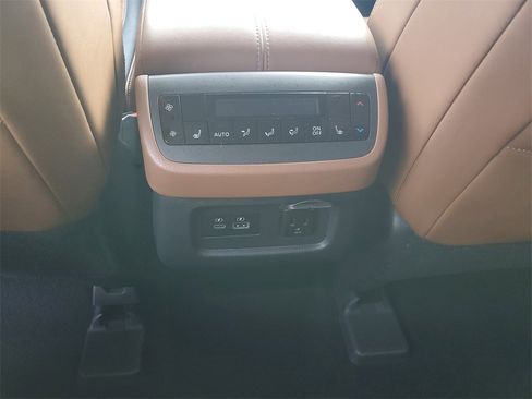 Certified 2022 Nissan Pathfinder Platinum w/ Cargo Package image 24