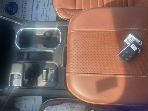 Used 2024 GMC Sierra 1500 Denali Ultimate image 24