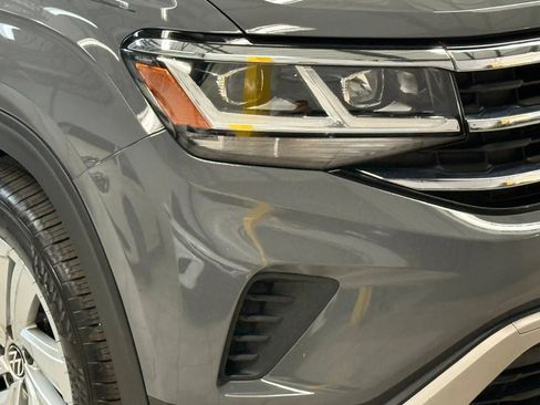Used 2020 Volkswagen Atlas Cross Sport SE w/ Panoramic Sunroof Package FWD image 6