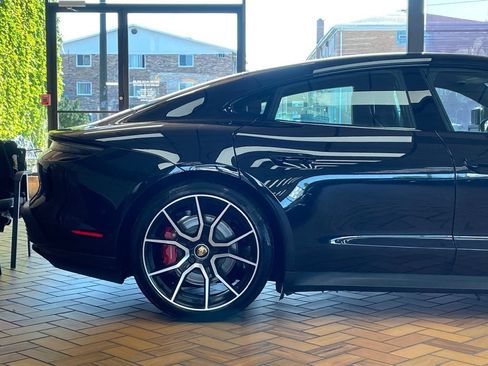 Used 2024 Porsche Taycan 4S w/ Technology Package (P6F) AWD/4WD image 7
