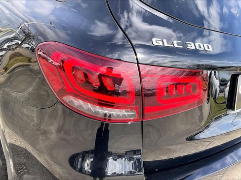 Used 2022 Mercedes-Benz GLC 300 image 25
