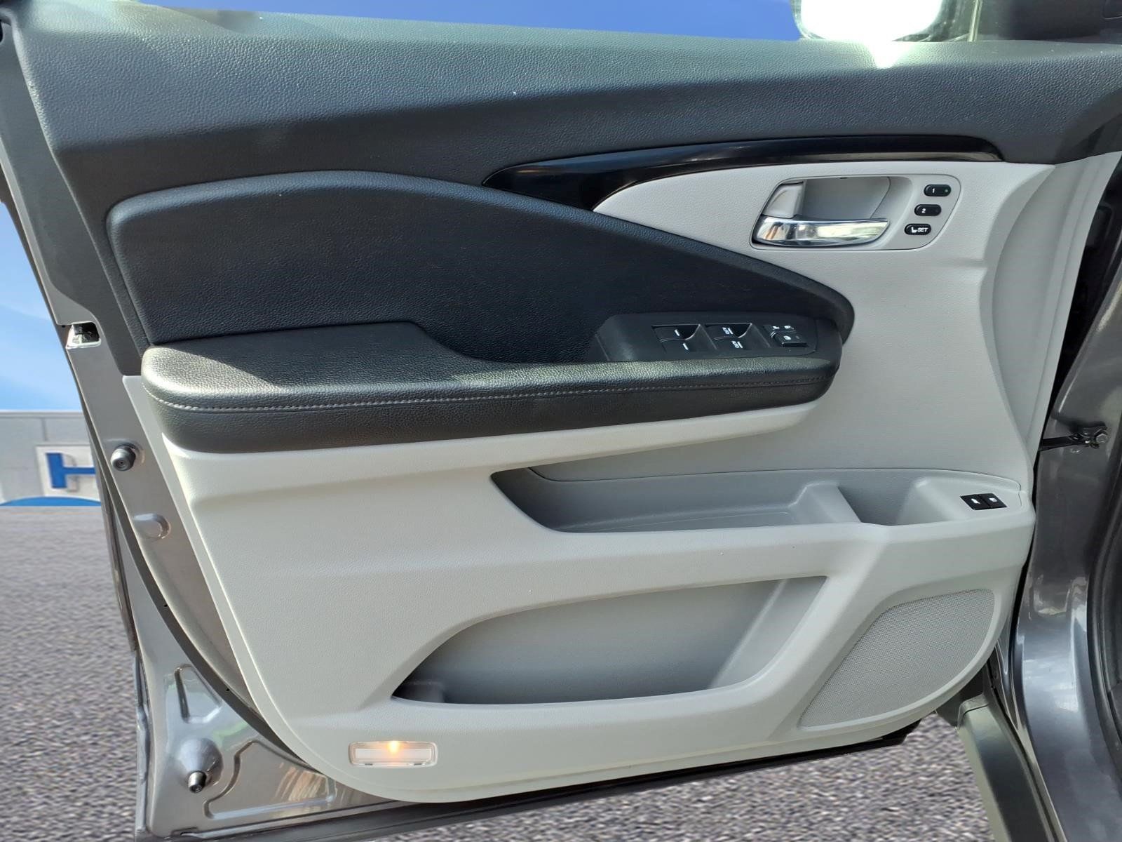 Certified 2021 Honda Pilot Elite image 17