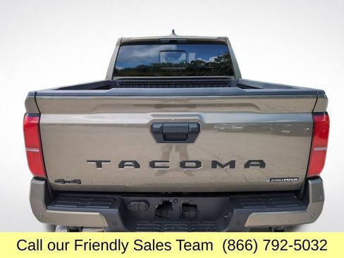 New 2026 Toyota Tacoma TRD Off-Road w/ TRD Off Road Upgrade Package AWD/4WD image 4