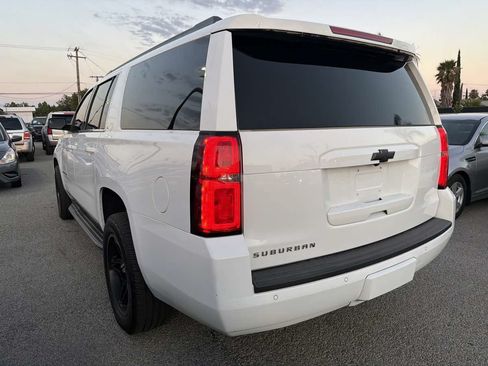 Used 2017 Chevrolet Suburban LT AWD/4WD image 7