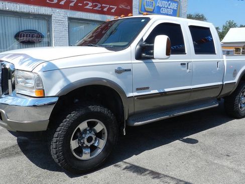 Used 2004 Ford F250 Lariat AWD/4WD image 3