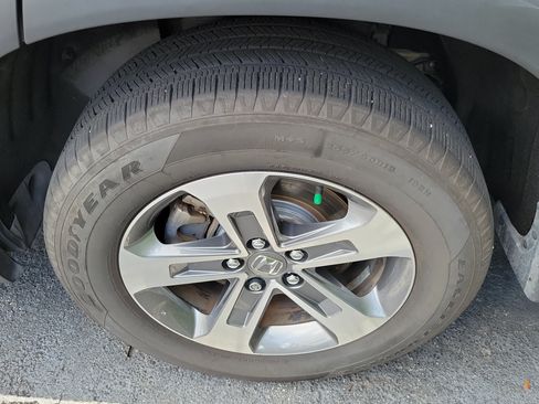 Certified 2024 Honda Pilot EX-L image 5