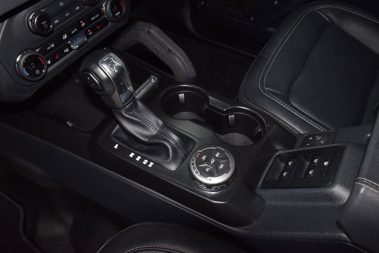 Used 2025 Ford Bronco Badlands AWD/4WD image 32