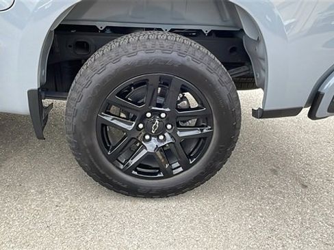 Certified 2025 Chevrolet Silverado 1500 Custom w/ Turbomax Blackout Package image 30