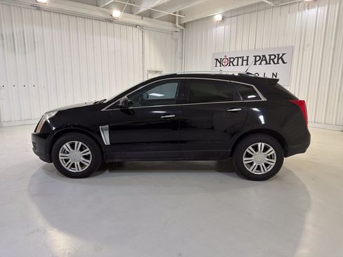 Used 2014 Cadillac SRX Luxury w/ Driver Awareness Package FWD image 2