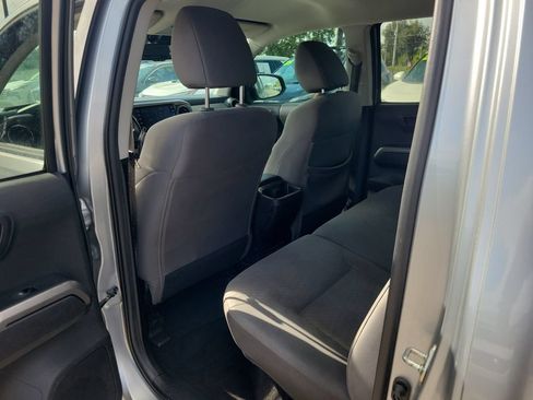 Used 2021 Toyota Tacoma SR5 RWD image 9