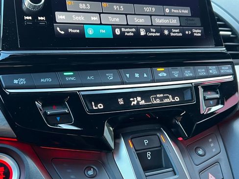 Used 2025 Honda Odyssey Sport-L image 34