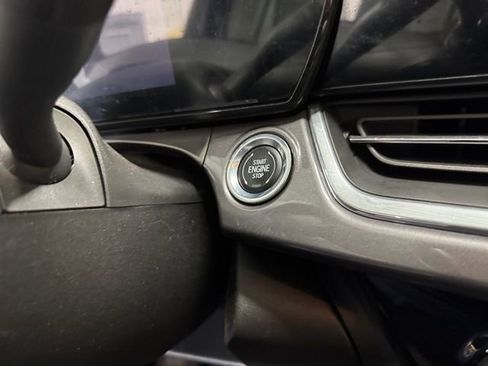 Used 2024 Chevrolet Trax ACTIV w/ Sunroof Package FWD image 24
