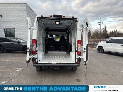 New 2024 RAM ProMaster 1500 w/ Quick Order Package 22G SLT image 18