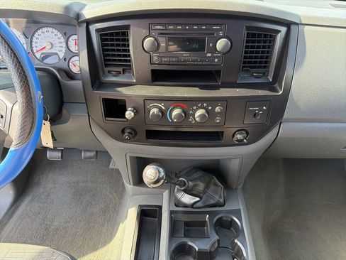 Used 2007 Dodge Ram 1500 Truck ST w/ SXT Group image 29