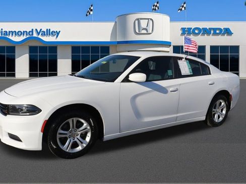 Used 2022 Dodge Charger SXT image 3