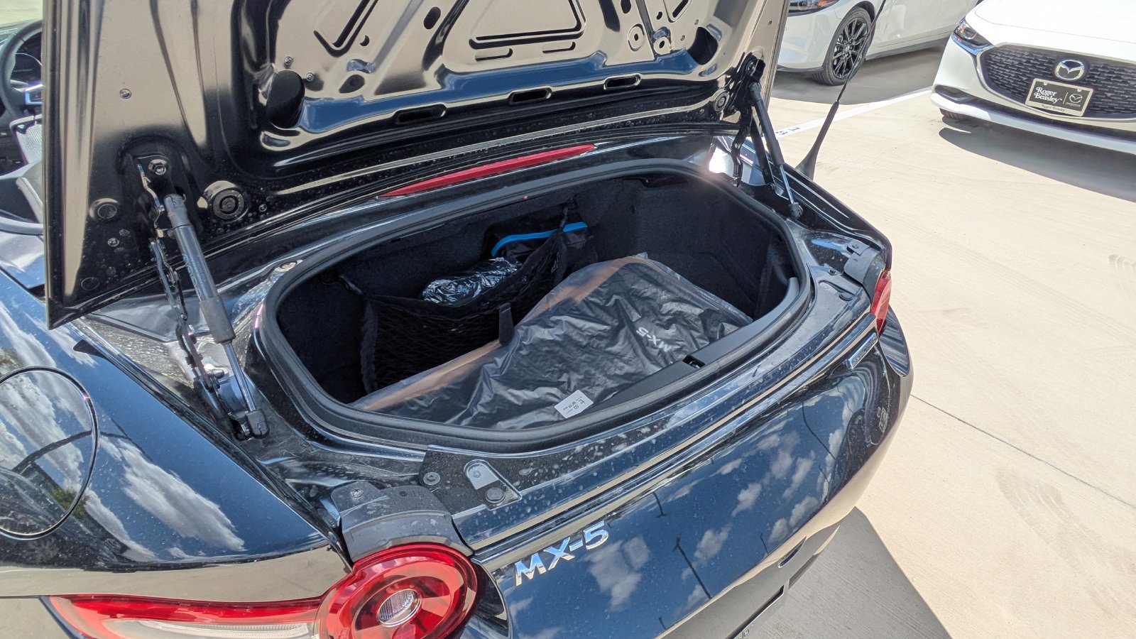 New 2026 MAZDA MX-5 Miata Sport RWD image 9