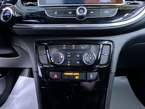 Used 2020 Buick Encore Sport Touring FWD image 27
