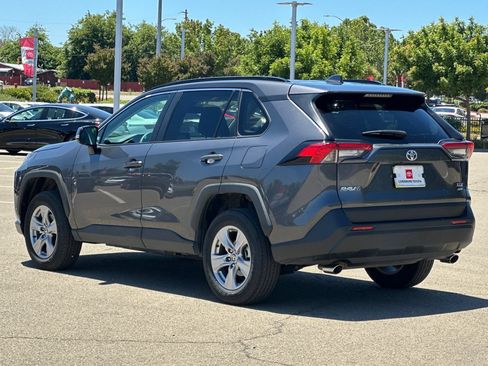 Certified 2025 Toyota RAV4 XLE AWD/4WD image 6