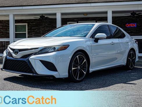Used 2019 Toyota Camry XSE FWD image 7