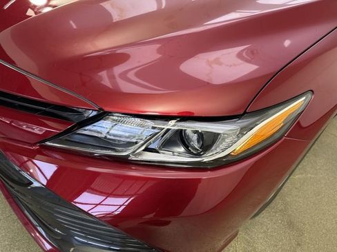 Used 2020 Toyota Camry LE FWD image 26