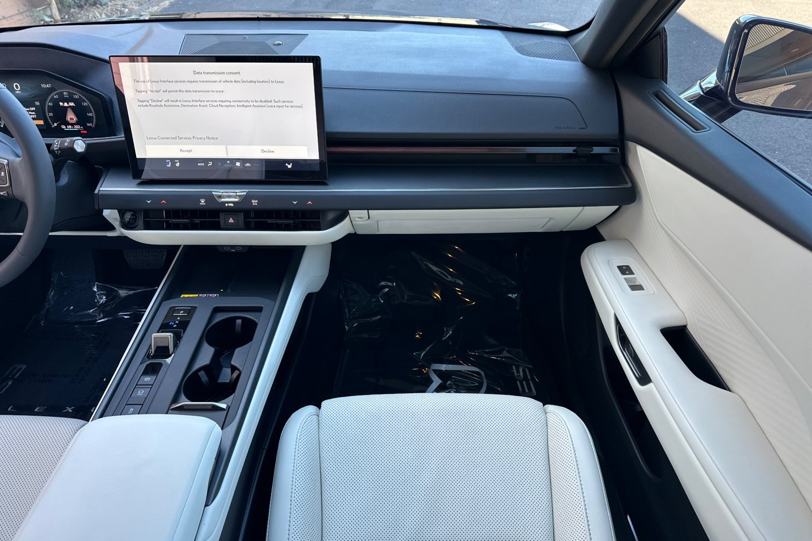 Used 2026 Lexus ES 350e w/ Convenience Package FWD image 29